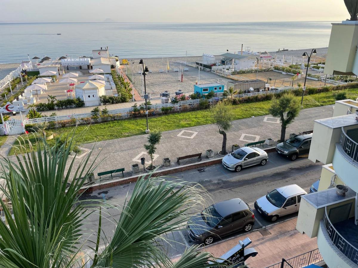 La Baia Di Ulisse Βίλα Venetico Εξωτερικό φωτογραφία