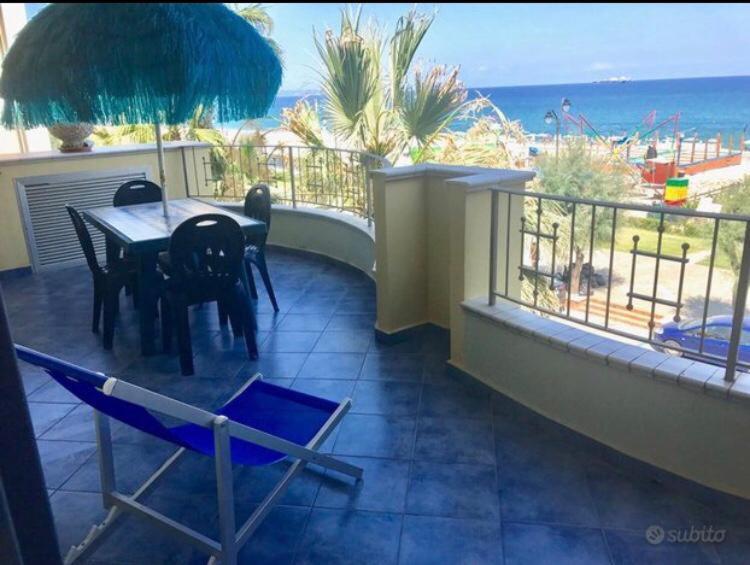 La Baia Di Ulisse Βίλα Venetico Εξωτερικό φωτογραφία